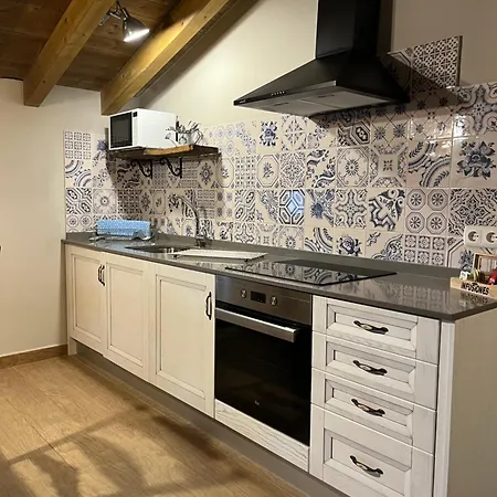 Etxekone Apartman Guernica y Luno