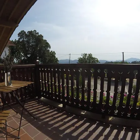 Etxekone Guernica y Luno